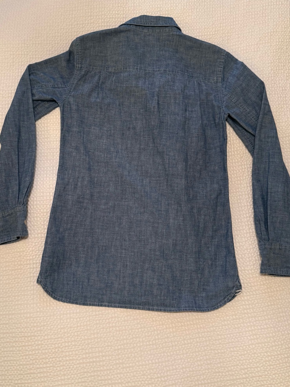J. Crew | Chambray Button-Down Shirt in Blue | Size = 00 - Picture 6 of 7